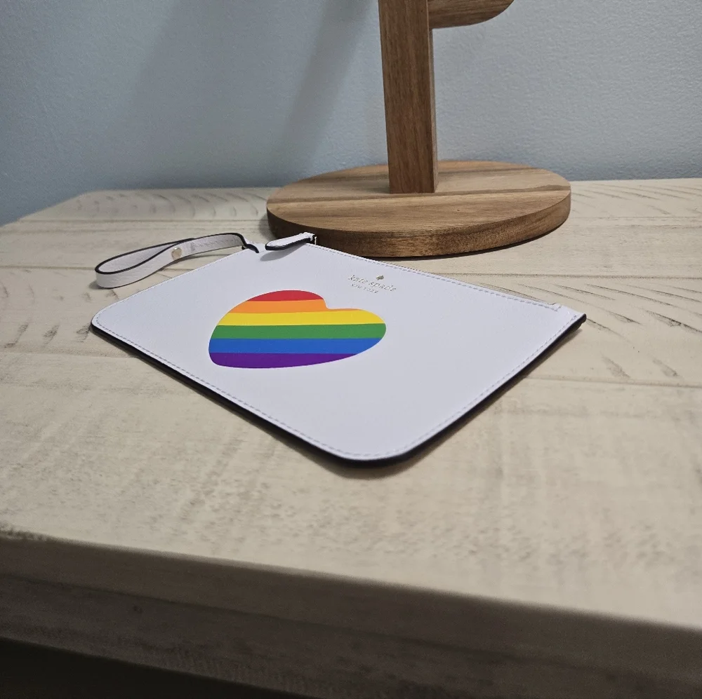 Kate Spade New York White Pebble Leather Rainbow Skinny Wristlet/Clutch NWOT - Picture 5 of 9